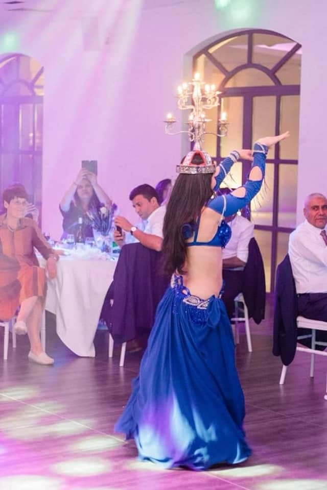 Animation orientale, danseuse orientale pour mariage, anniversaire, EVJF